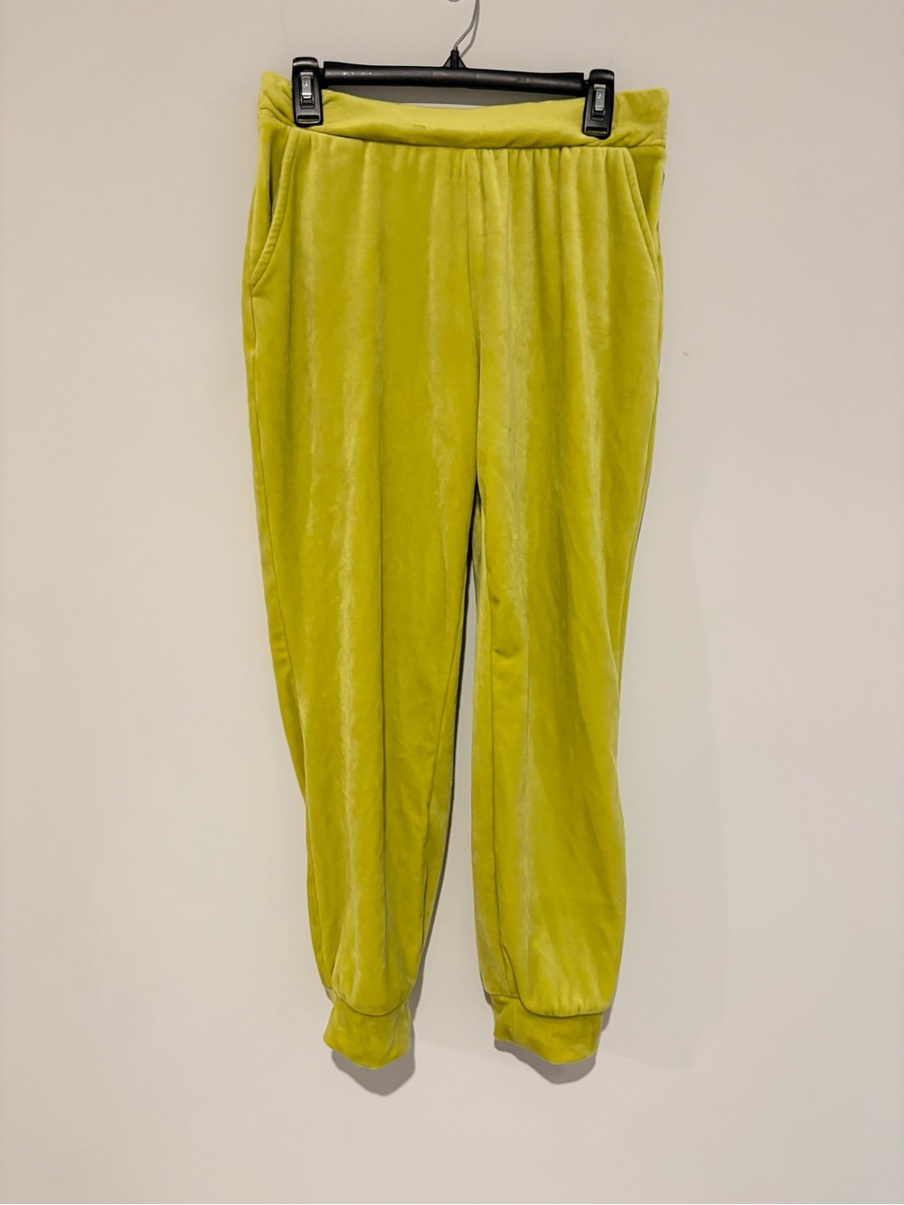 Magaschoni Velour jogger sweatpants Bright chartreuse size medium